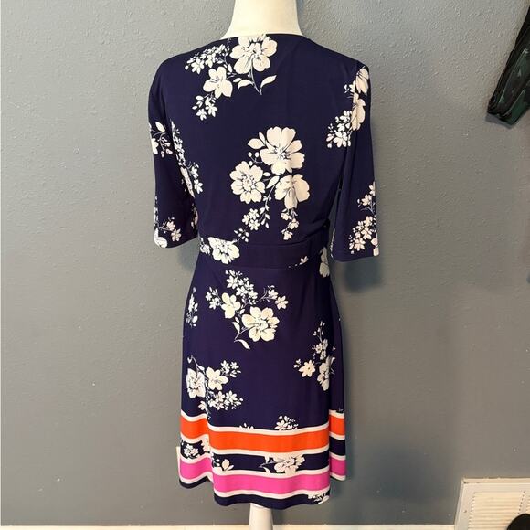 VINCE CAMUTO Dress Size 8 Floral Wrap Navy Blue Short Sleeve V-Neck Stretchy Tie - Picture 3 of 8